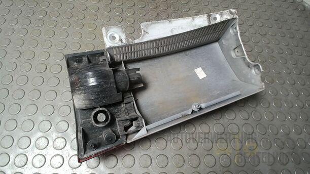 Foto: NEBELSCHLUSSLEUCHTE/ BLENDE HINTEN LINKS eines Opel Meriva 1.6 16V