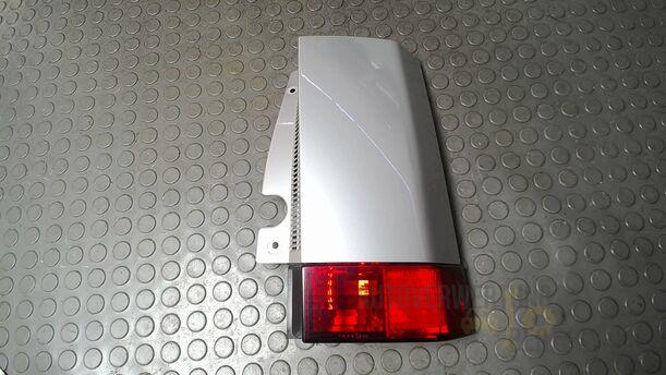 Foto: REFLECKTOR MIT BLENDE RECHTS eines Opel Meriva 1.6 16V