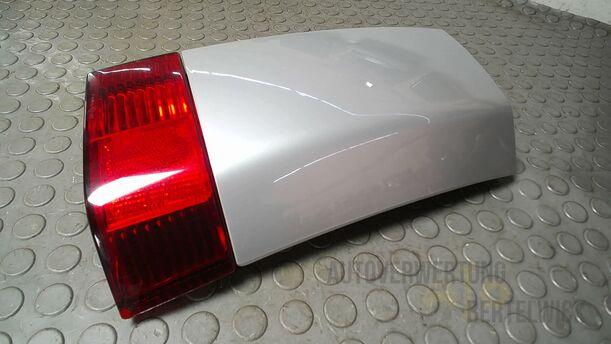 Foto: REFLECKTOR MIT BLENDE RECHTS eines Opel Meriva 1.6 16V