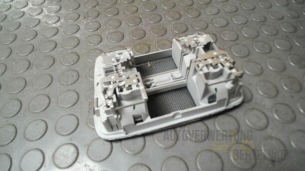 Foto: INNENLEUCHTE/ INNENBELEUCHTUNG VORN eines Opel Meriva 1.6 16V