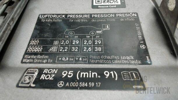 Foto: TANKKLAPPE / TANKDECKEL eines Mercedes-Benz A 170