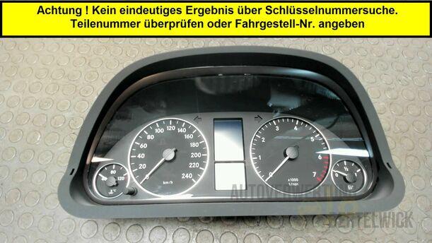 Foto: KOMBIINSTRUMENT / TACHOEINHEIT eines Mercedes-Benz A 170