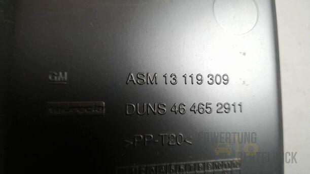 Foto: HANDSCHUHFACH eines Opel Meriva 1.6 16V