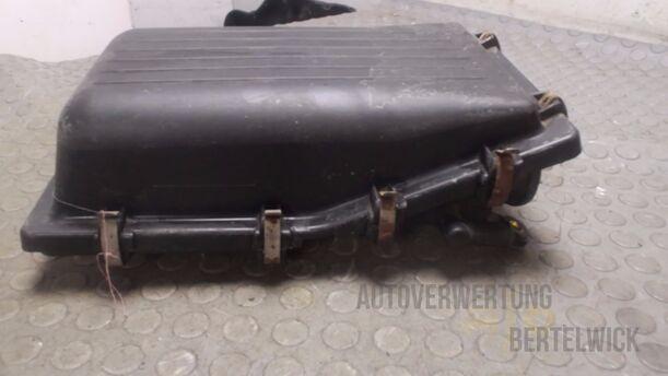 Foto: LUFTFILTERGEHÄUSE eines Nissan Micra 1.0