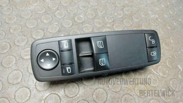 Foto: FENSTERHEBERSCHALTER eines Mercedes-Benz A 170