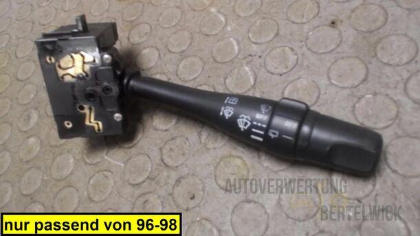 Foto: WISCHERSCHALTER eines Nissan Micra 1.0