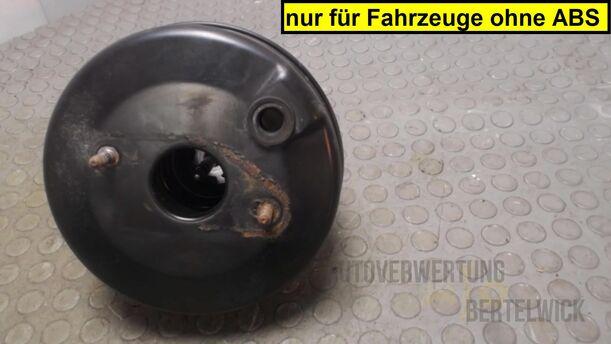 Foto: BREMSKRAFTVERSTÄRER eines Nissan Micra 1.0
