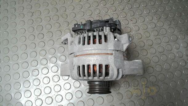 Foto: LICHTMASCHINE ( BOSCH / 100 A ) eines Opel Meriva 1.6 16V