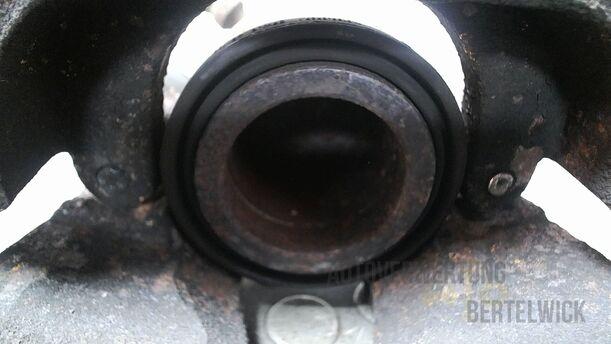Foto: BREMSSATTEL VORN LINKS ( ATE ) eines Opel Meriva 1.6 16V