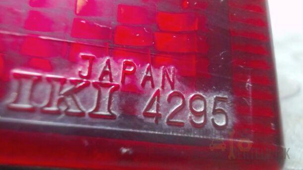 Foto: HECKLEUCHTE / RÜCKLICHT LINKS eines Nissan Sunny Traveller GL