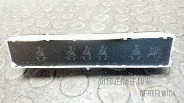 Foto: KONTROLLLEUCHTE SICHERHEITSGURT eines Peugeot 207 SW 110 HDi FAP (Blue Lion) GL