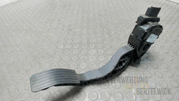 Foto: GASPEDAL eines Peugeot 207 SW 110 HDi FAP (Blue Lion) GL
