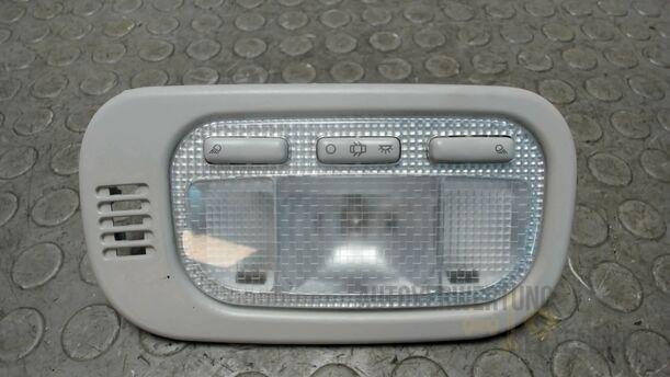 Foto: INNENBELEUCHTUNG / LESELEUCHTE eines Peugeot 207 SW 110 HDi FAP (Blue Lion)