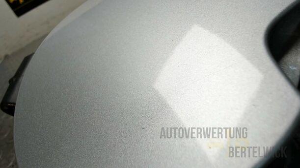 Foto: TANKKLAPPE / TANKDECKEL eines Peugeot 207 SW 110 HDi FAP (Blue Lion)