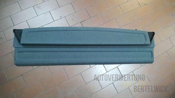 Foto: HUTABLAGE/ LADERAUMABDECKUNG eines Opel Meriva 1.6 16V