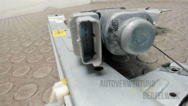 Foto: FENSTERHEBER HINTEN LINKS ELEKTRISCH eines Peugeot 207 SW 110 HDi FAP (Blue Lion)