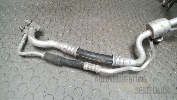 Foto: SCHLAUCH VERDAMPFER eines Opel Meriva 1.6 16V