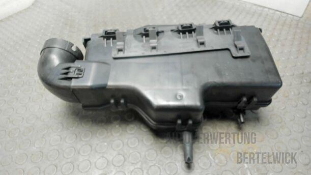 Foto: LUFTFILTERKASTEN eines Peugeot 207 SW 110 HDi FAP (Blue Lion)