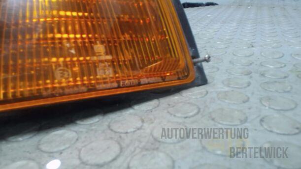 Foto: BLINKER VORN LINKS eines Mazda 323 1.4i