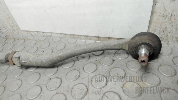 Foto: ELEKTRISCHE LENKUNG / LENKGETRIEBE eines Peugeot 207 SW 110 HDi FAP (Blue Lion) GL