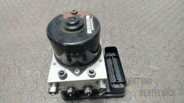 Foto: HAUPTBREMSAGGREGAT ABS eines Peugeot 207 SW 110 HDi FAP (Blue Lion) GL