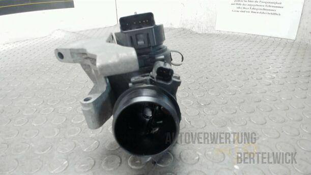 Foto: DROSSELKLAPPENSTUTZEN eines Peugeot 207 SW 110 HDi FAP (Blue Lion) GL