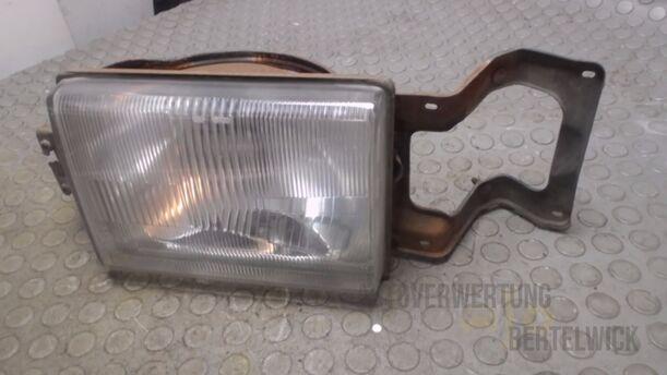 Foto: SCHEINWERFER LINKS eines Mazda 929 2,0