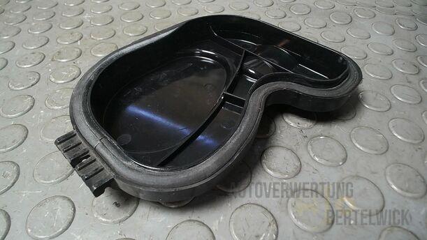 Foto: SCHEINWERFERKAPPE LINKS ( VALEO ) eines VW Golf Variant 1.9 TDI