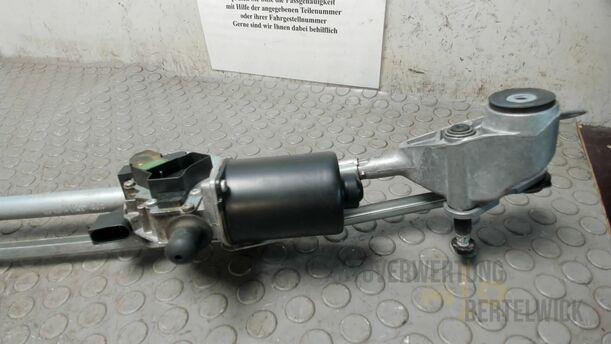 Foto: SCHEIBENWISCHERMOTOR VORNE eines Mercedes-Benz A 170