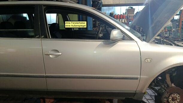 Foto: TÜR VORNE RECHTS eines VW Passat Variant 1.9 TDI