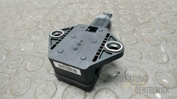 Foto: DUOSENSOR / DREHRATENSENSOR ESP eines VW Passat Variant 1.9 TDI LX