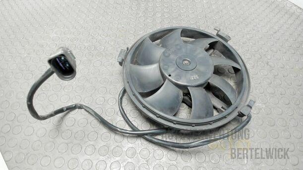 Foto: ELEKTROLÜFTER eines VW Passat Variant 1.9 TDI