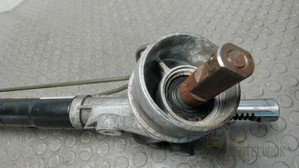 Foto: SERVOLENKUNG eines VW Passat Variant 1.9 TDI