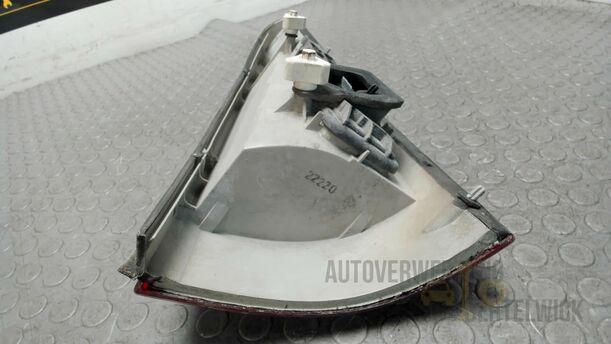 Foto: HECKLEUCHTE / RÜCKLICHT LINKS ( CARAVAN ) eines Opel Astra 1.8 Caravan