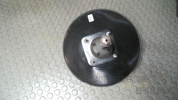 Foto: BREMSKRAFTVERSTÄRKER eines VW Golf Variant 1.9 TDI