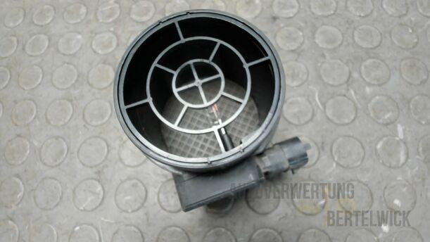 Foto: LUFTMASSENMESSER eines Opel Astra 1.8 Caravan