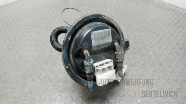 Foto: KRAFTSTOFFPUMPE eines Opel Astra 1.8 Caravan