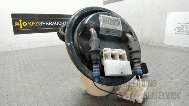 Foto: KRAFTSTOFFPUMPE eines Opel Astra 1.8 Caravan