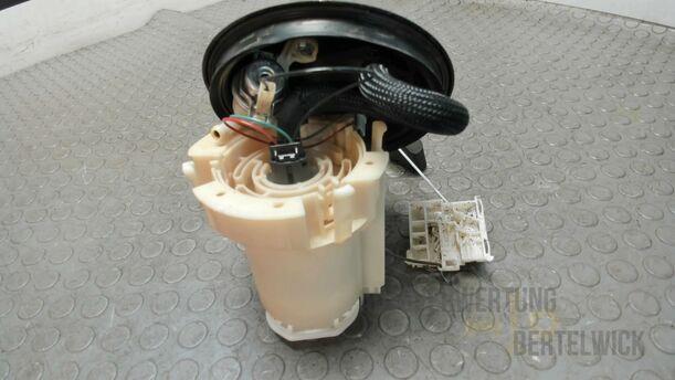 Foto: KRAFTSTOFFPUMPE eines Opel Astra 1.8 Caravan