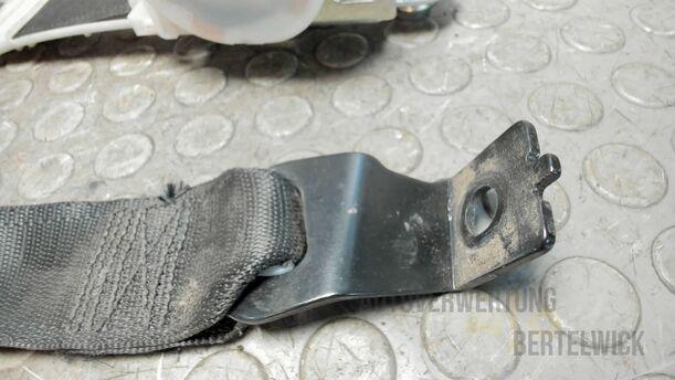 Foto: SICHERHEITSGURT VORNE LINKS eines Opel Astra 1.8 Caravan