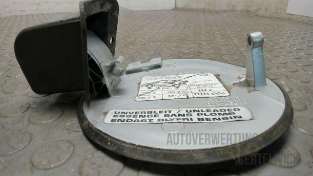 Foto: TANKKLAPPE / TANKDECKEL eines Opel Astra 1.8 Caravan