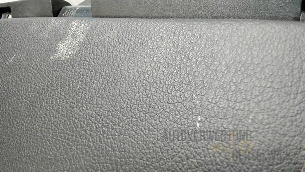 Foto: HANDSCHUHFACH eines Opel Astra 1.8 Caravan