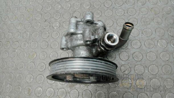 Foto: PUMPE SERVOLENKUNG eines Opel Astra 1.8 Caravan