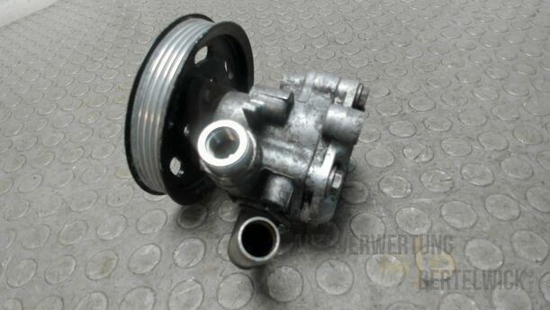 Foto: PUMPE SERVOLENKUNG eines Opel Astra 1.8 Caravan