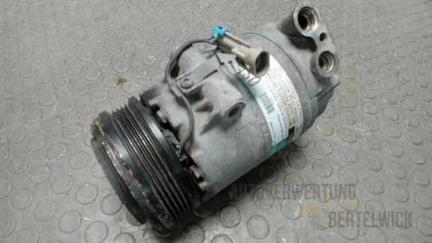 Foto: KLIMAKOMPRESSOR eines Opel Astra 1.8 Caravan