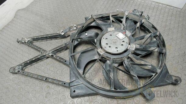 Foto: ELEKTROLÜFTER eines Opel Astra 1.8 Caravan