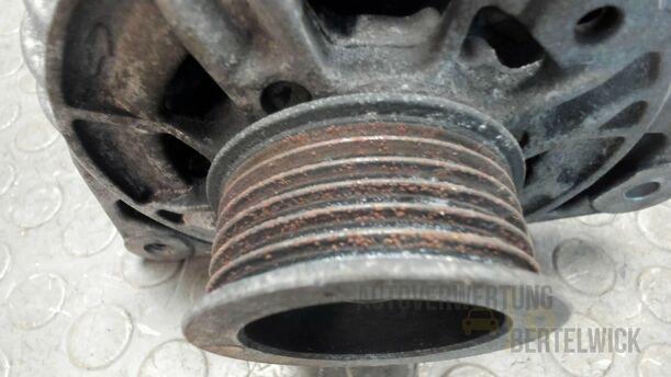 Foto: LICHTMASCHINE / GENERATOR 70 A eines Mazda 121