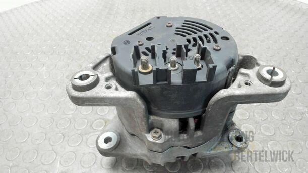 Foto: LICHTMASCHINE / GENERATOR 70 A eines Mazda 121