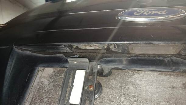 Foto: HECKKLAPPE/ HECKDECKEL eines Ford Focus C-MAX 1.6 Ti-VCT