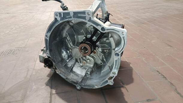 Foto: SCHALTGETRIEBE 3M5R7002NC eines Ford Focus C-MAX 1.6 Ti-VCT